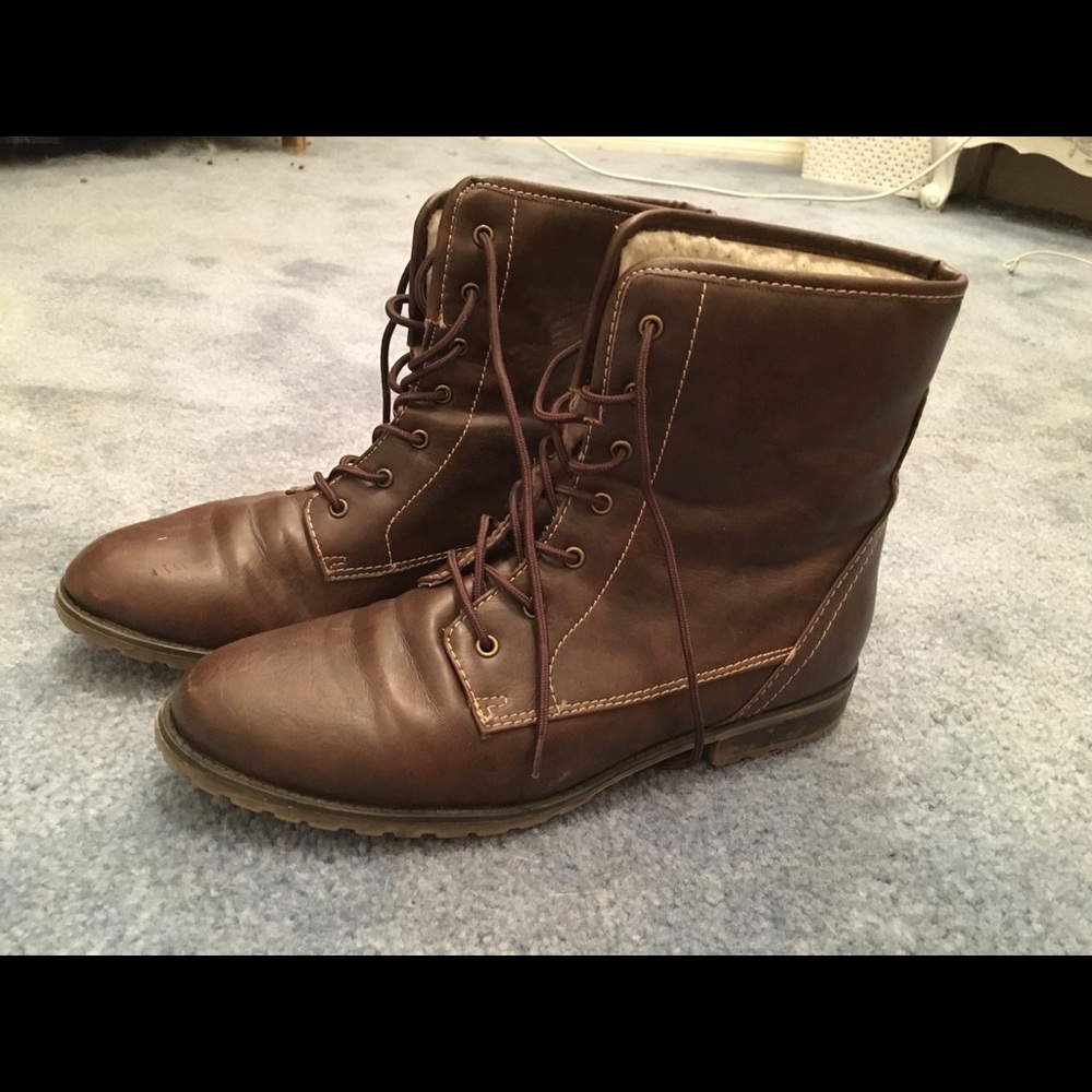 Cute brown boots